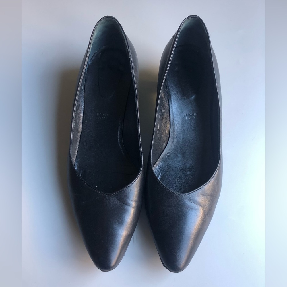 Bally Women's Black Pointed Toe Heels Size: US 7.5 EUR 38